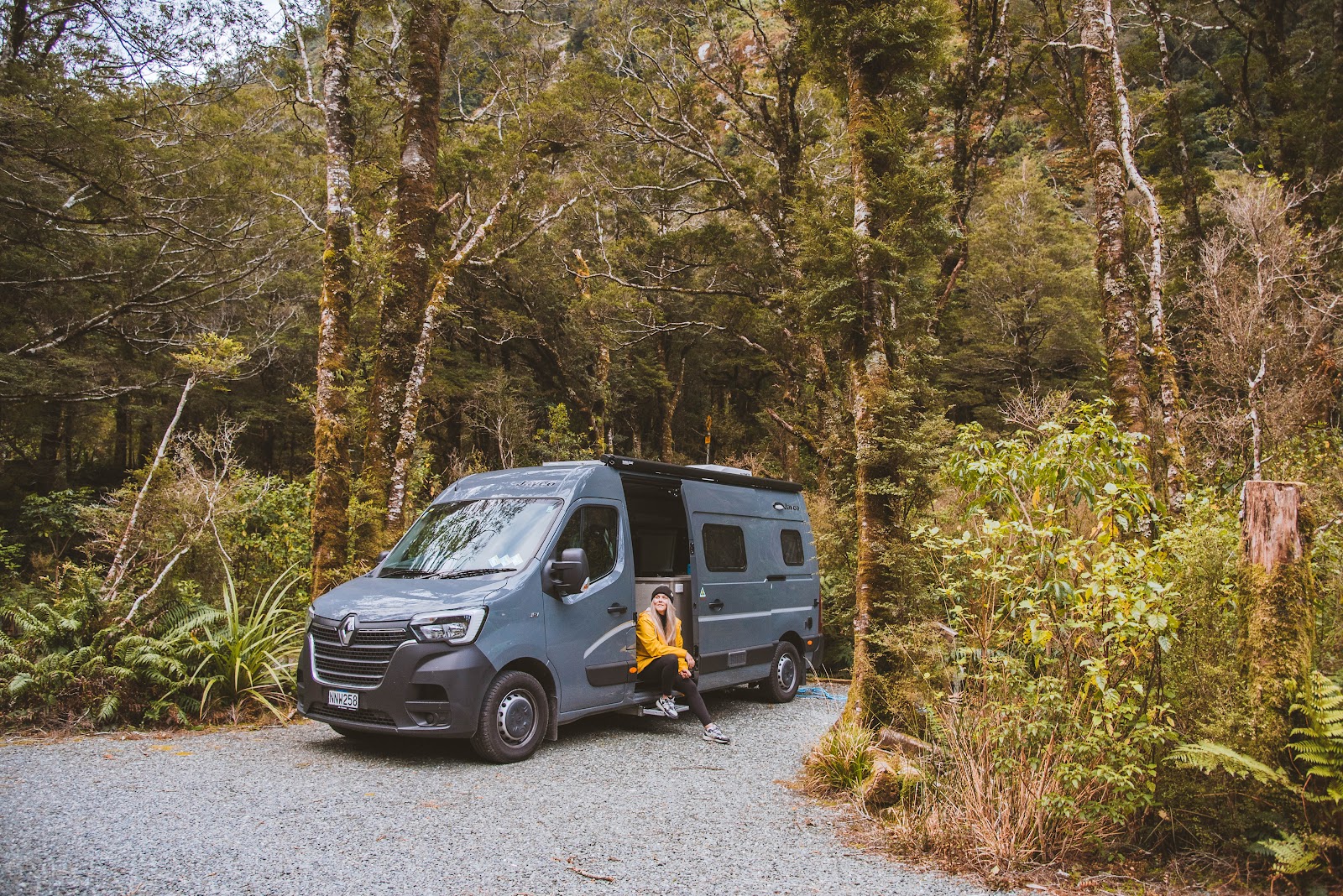 Milford Sound Lodge - Campervan Park 5