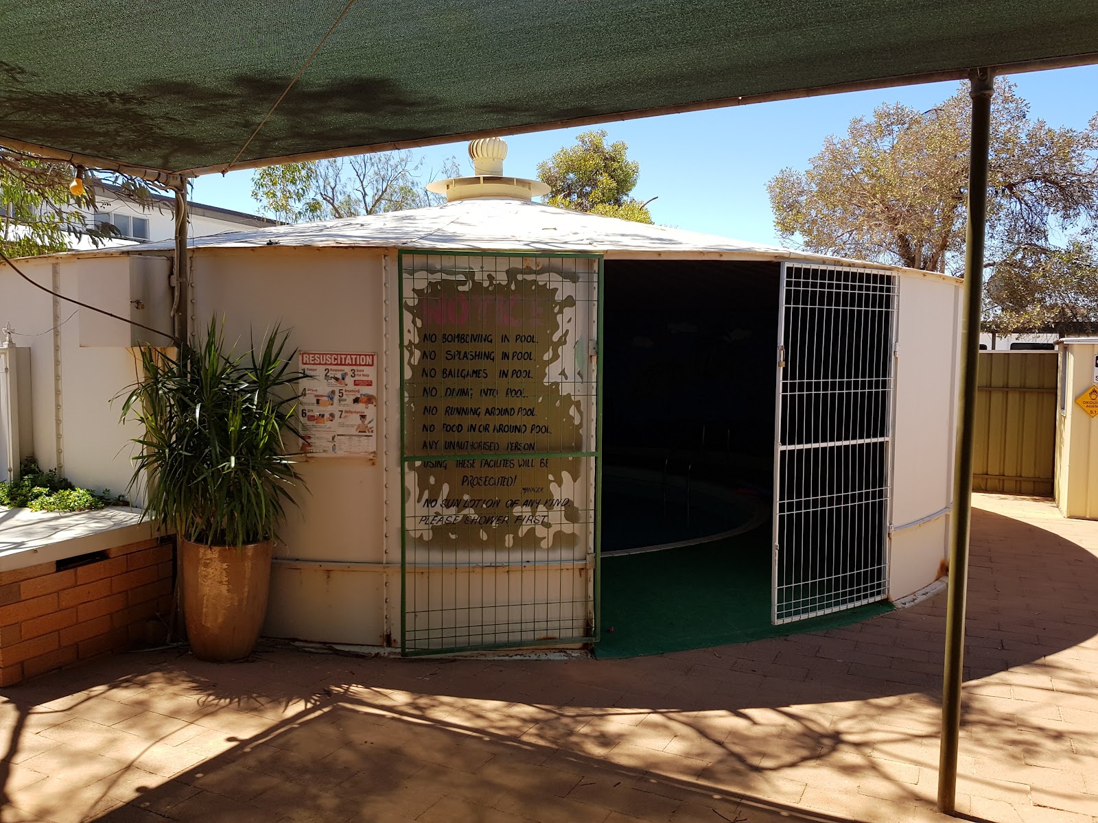 Oasis Tourist Park 9