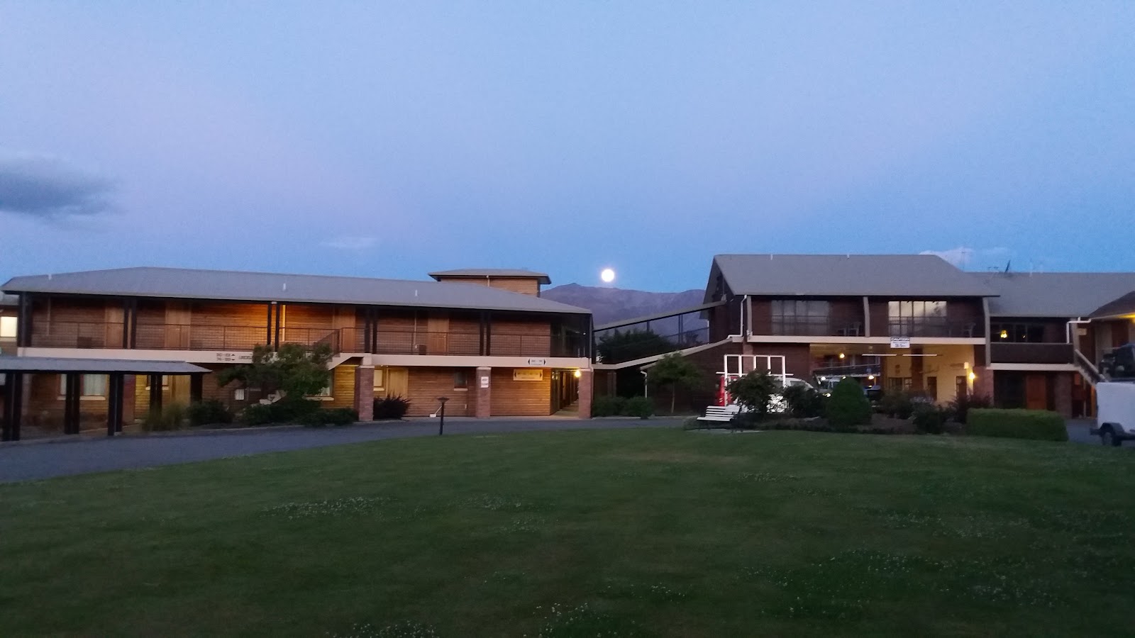 Omarama Top 10 Holiday Park 10