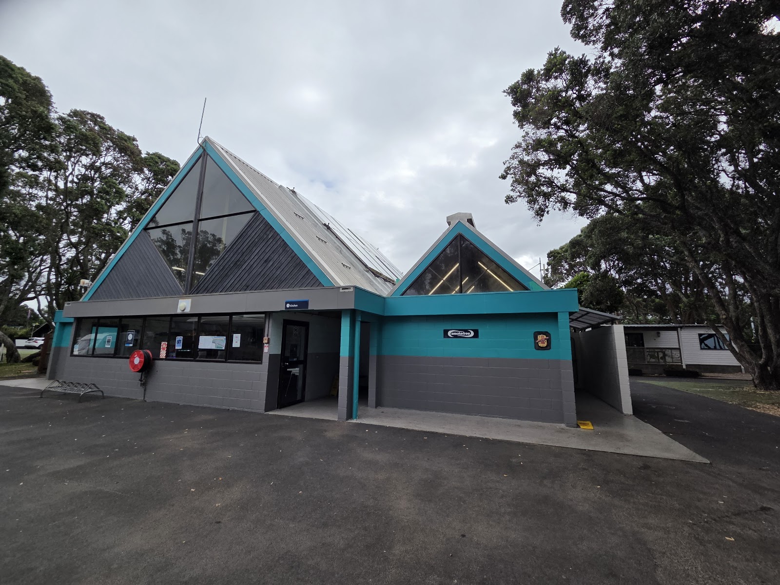 Orewa Beach Holiday Park 9