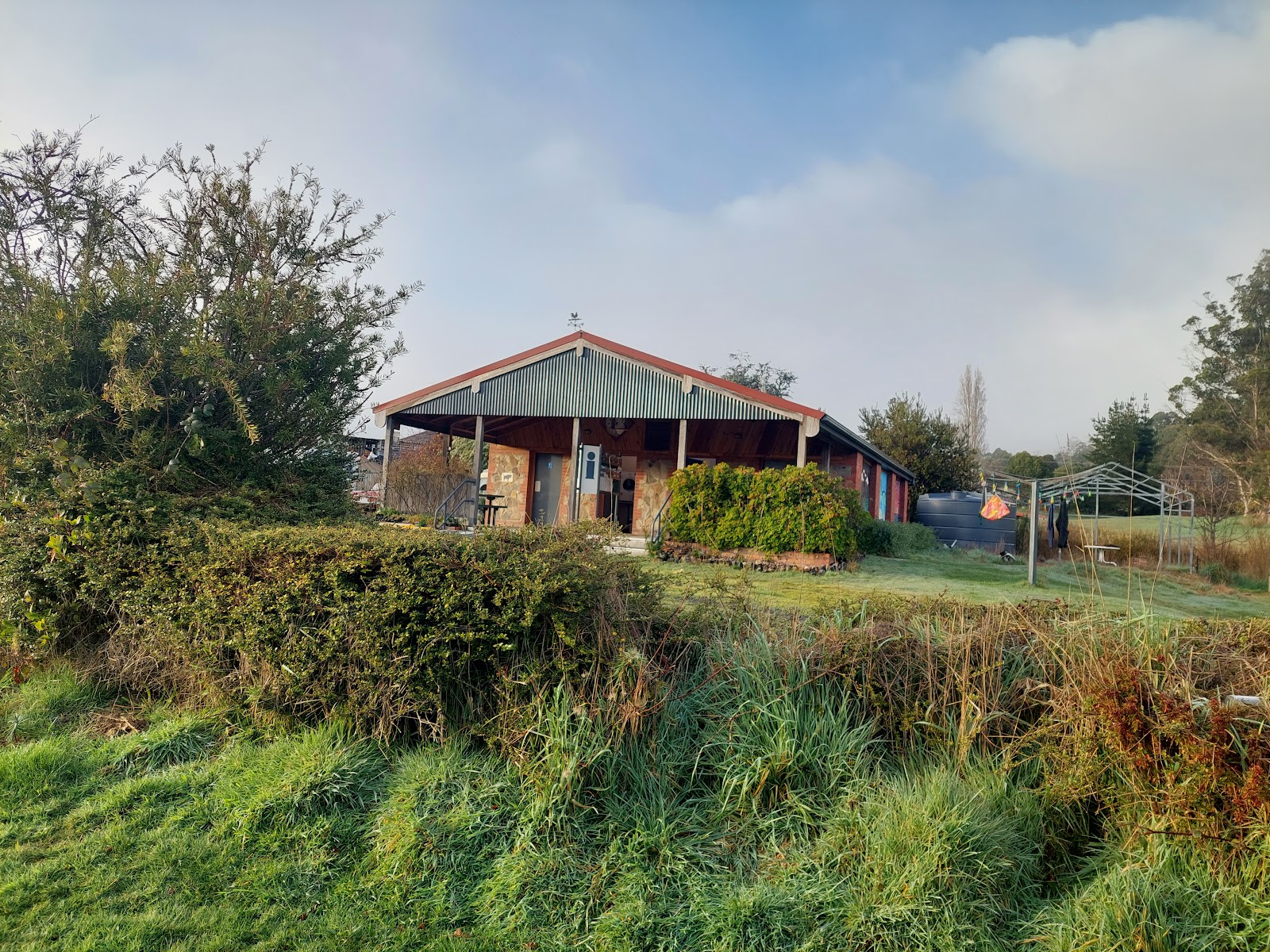 Quamby Corner Caravan Park 8
