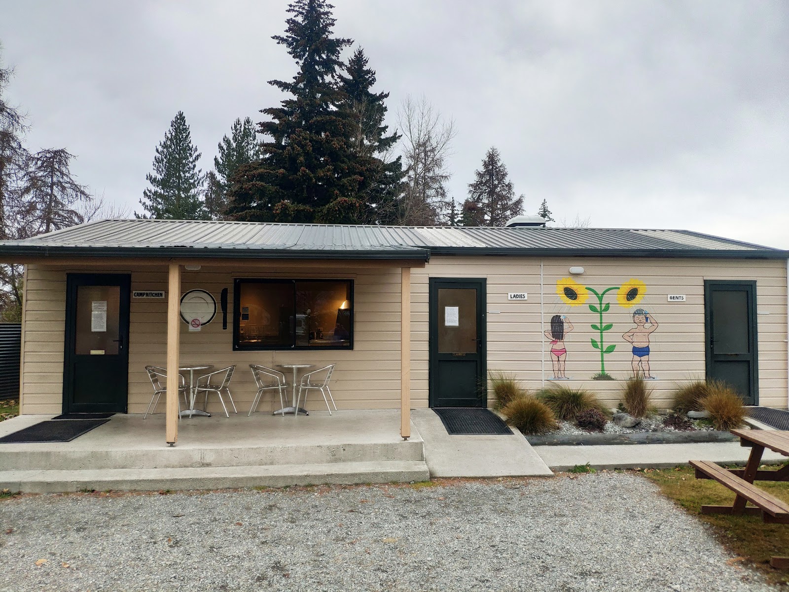 Twizel Holiday Park 9