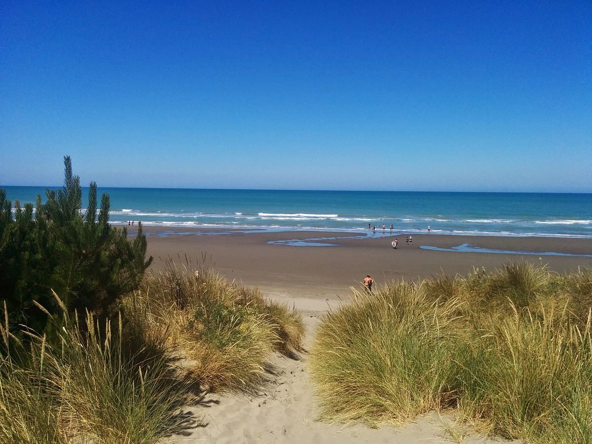 Waikuku Beach Holiday Park 7