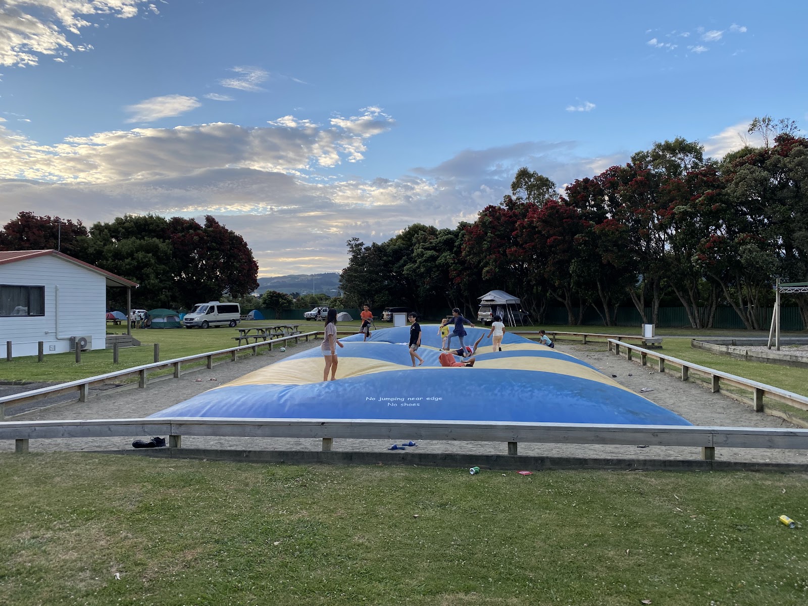 Wellington TOP 10 Holiday Park 2